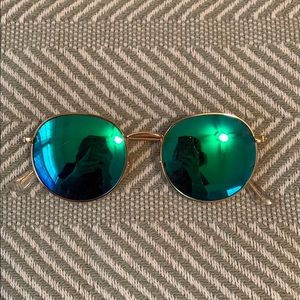 Round Mirrored Sunglasses